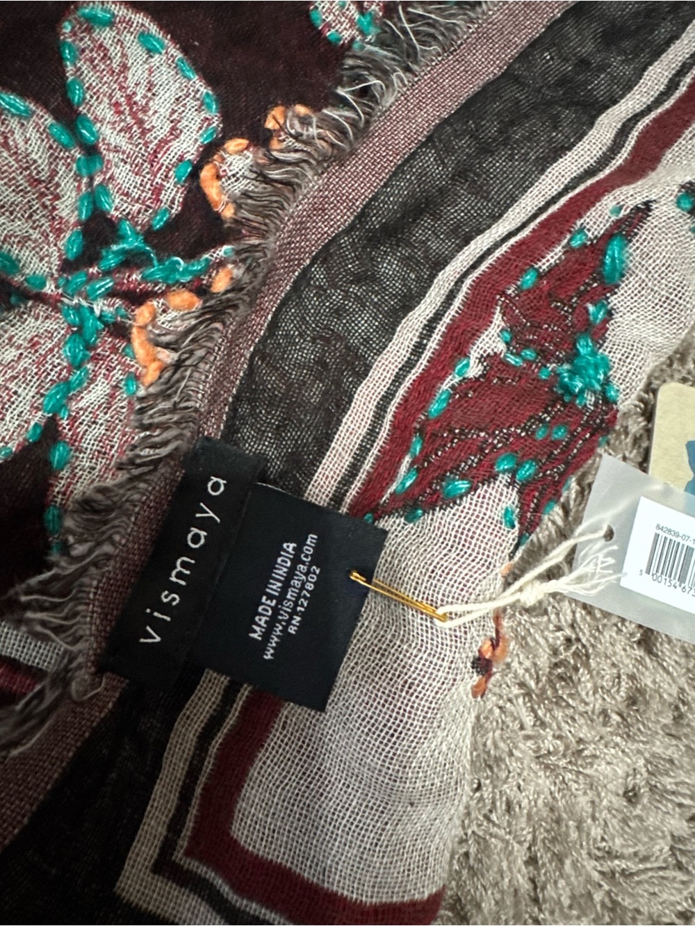 Vismaya scarf - Picture 2 of 3